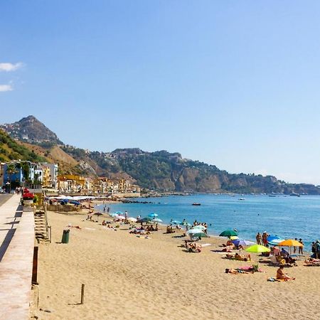 Ad Un Passo Dal Mare Apartment Giardini Naxos Luaran gambar