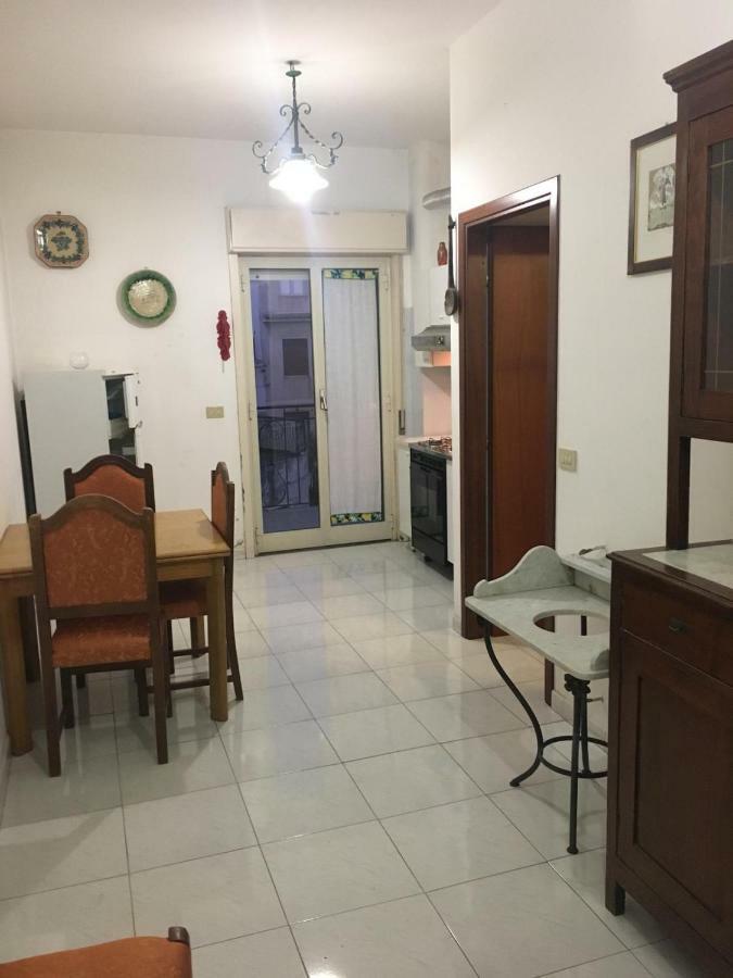 Ad Un Passo Dal Mare Apartment Giardini Naxos Luaran gambar