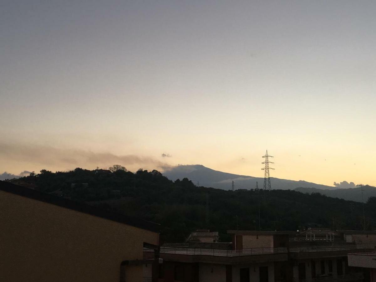 Ad Un Passo Dal Mare Apartment Giardini Naxos Luaran gambar